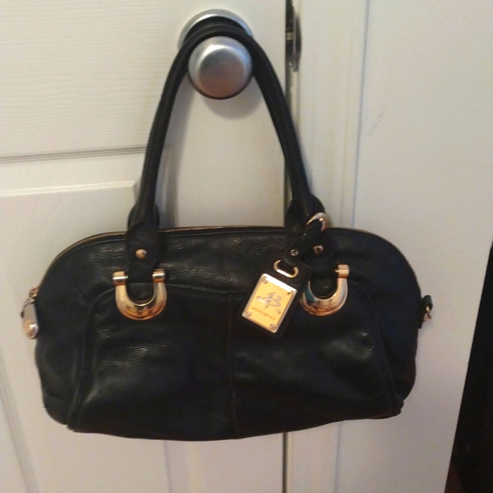 - B Makowski black soft North South leather front/ back exterior pocket satchel